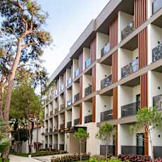 Seven Seas Hotel Life